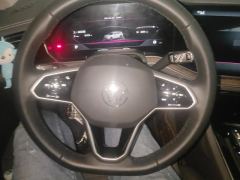 Volkswagen Touareg 3.0T Premium Obsidian Black Sports Suit - photo 18