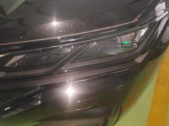 Volkswagen Touareg 3.0T Premium Obsidian Black Sports Suit - photo 4