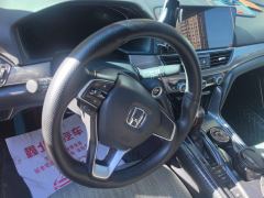 Honda Accord 260TURBO Luxury Edition - photo 18