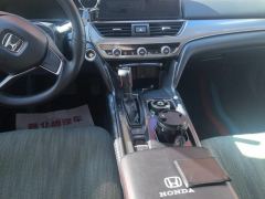 Honda Accord 260TURBO Luxury Edition - photo 19