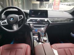 BMW 5 Series Facelift 525Li M Sport Package - ფოტო 16