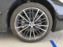 BMW 5 Series 530Li Premier M Sport Package - photo 6
