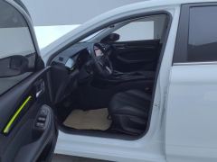Roewe MG i5 Facelift 1.5L CVT Diamond Edition - фото 14