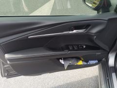 Toyota Camry Dual-Engine 2.0HXS Glorious Edition - ფოტო 12