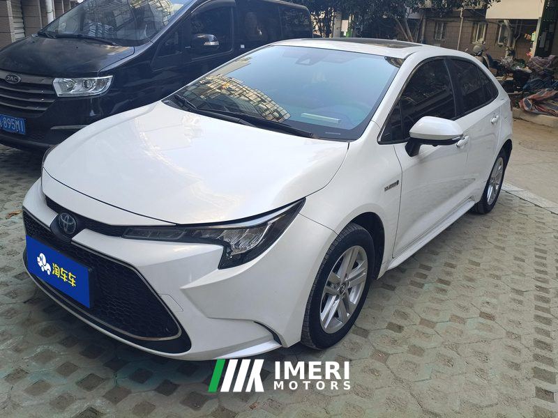 Toyota Levin Dual-Engine 1.8L Luxury Edition - автомобиль из Китая