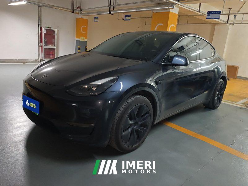 Tesla Model Y 688km Long Range AWD