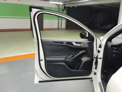 Ford Focus EcoBoost 180 ST Line - ფოტო 12
