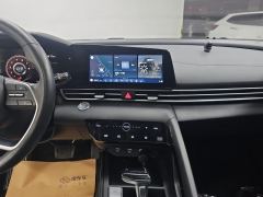 Hyundai Elantra 1.5L CVT Elite Edition - фото 17