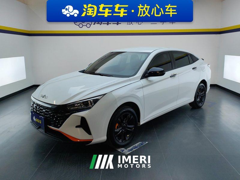 Dongfeng Fengshen Yixuan Mach Edition 1.5L Dual Clutch Chasing Wind Edition