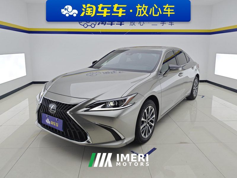 Lexus ES 200 Excellence Edition - автомобиль из Китая