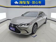 Lexus ES 200 Excellence Edition - фото 1