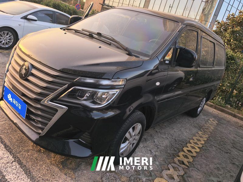 Dongfeng Lingzhi M5L 1.6L Comfort Edition 7-seater