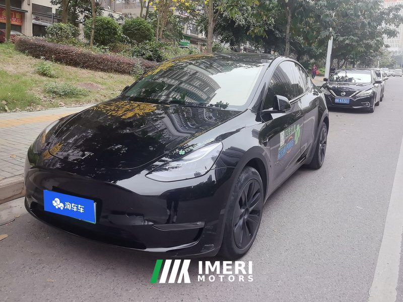 Tesla Model Y 688km Long Range AWD