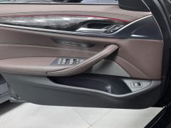 BMW 5 Series 525Li M Sport Package - ფოტო 12
