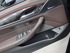 BMW 5 Series 525Li M Sport Package - ფოტო 13