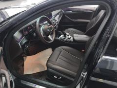 BMW 5 Series 525Li M Sport Package - ფოტო 14