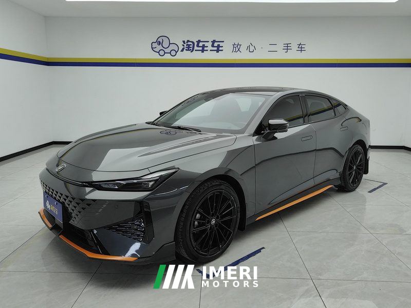 Changan UNI-V 1.5T Premium Sport - автомобиль из Китая