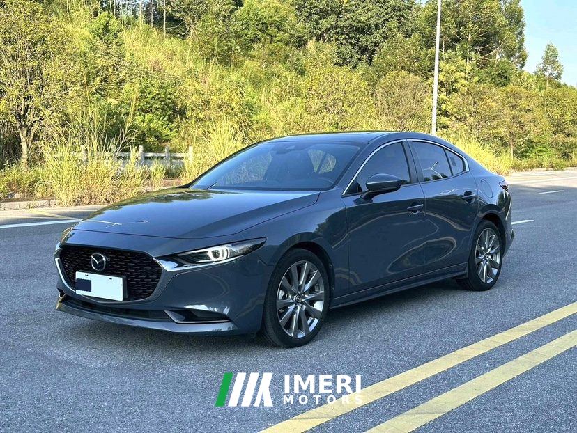 Mazda3 Axela 2.0L Automatic Luster Edition - car from China