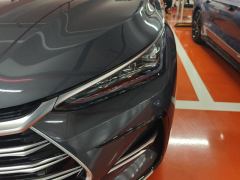 BYD Tang DM-i 1.5T 112KM Precursor Honorable Type - фото 4