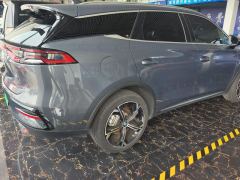 BYD Tang DM-i 1.5T 112KM Precursor Premium - фото 2