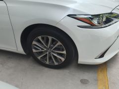 Lexus ES 200 CVT Elite Edition - photo 6