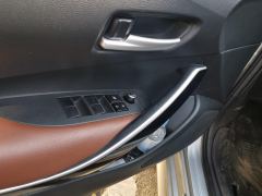 Toyota Levin Dual-Engine 1.8L E-CVT Luxury Edition - ფოტო 13