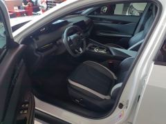 Changan UNI-V 1.5T Premium - ფოტო 14