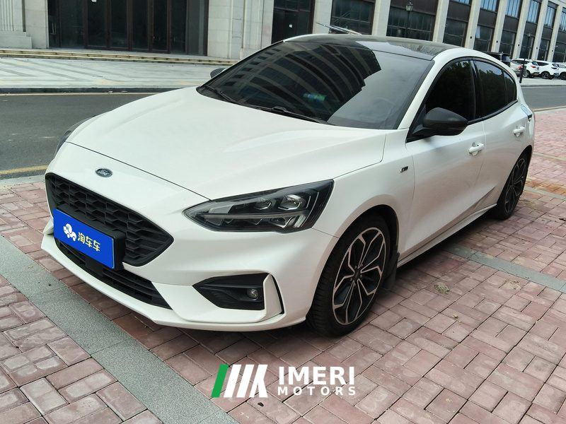 Ford Focus EcoBoost 180 ST Line - ავტომობილი ჩინეთიდან