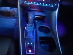 Toyota Avalon 2.0L CVT Luxury Edition - фото 19