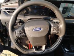 Ford Edge PLUS EcoBoost 245 Two-Wheel Drive Premium Sharp Edition 7-seater - ფოტო 18