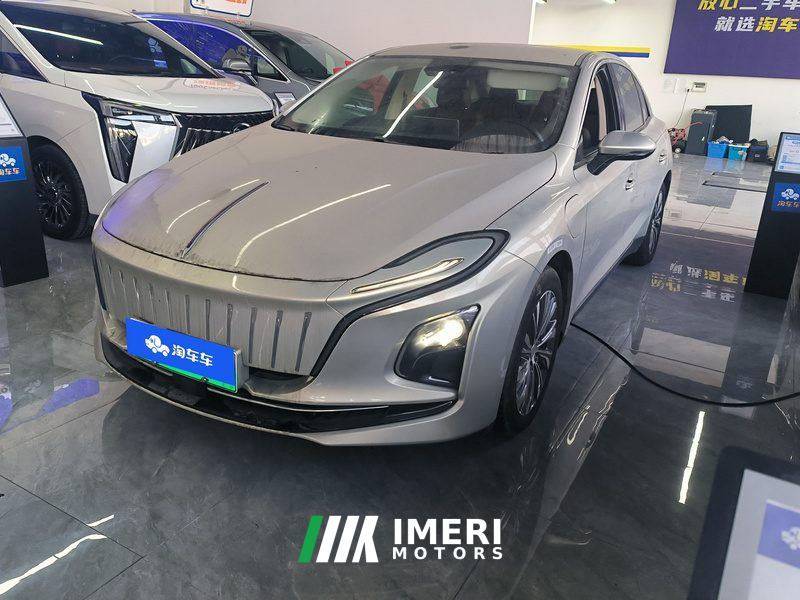 FAW Hongqi E-QM5 431km Charging Fun Edition 5-seater