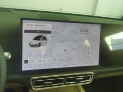 Li Auto L6 Max - ფოტო 17
