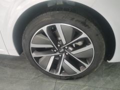 Li Auto L6 Max - ფოტო 6