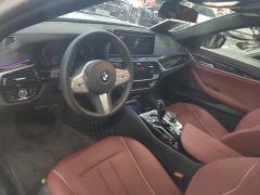 BMW 5 Series Facelift 525Li M Sport Package - фото 16