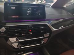 BMW 5 Series Facelift 525Li M Sport Package - фото 17