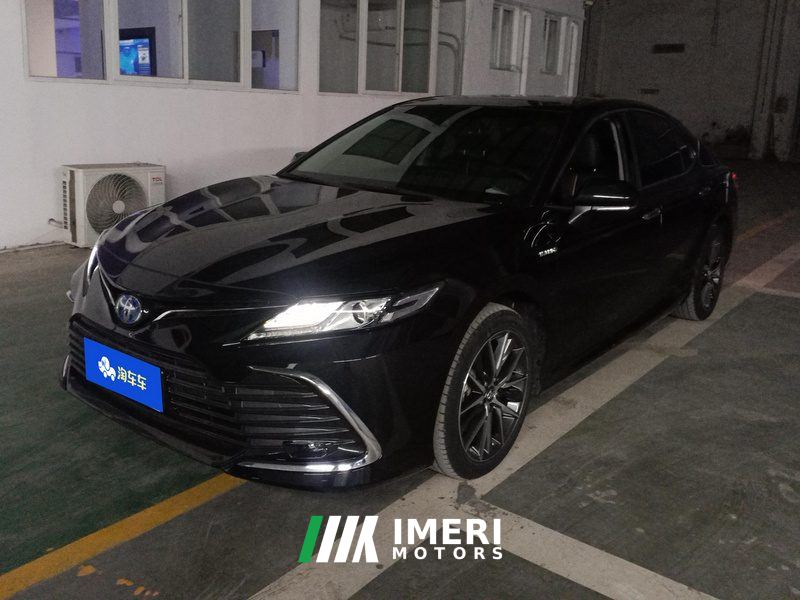 Toyota Camry Dual-Engine 2.5HG Luxury Edition