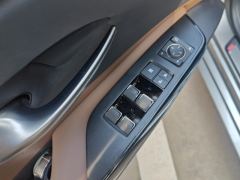 Lexus ES 300h Excellence Edition - ფოტო 13