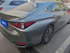 Lexus ES 300h Excellence Edition - ფოტო 2