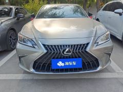 Lexus ES 300h Excellence Edition - ფოტო 3