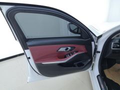 BMW 3 Series 320i M Sport Package - ფოტო 12