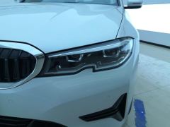 BMW 3 Series 320i M Sport Package - ფოტო 4