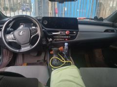 Lexus ES 200 Excellence Edition - photo 16
