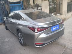 Lexus ES 200 Excellence Edition - photo 2