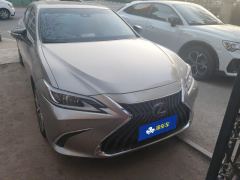 Lexus ES 200 Excellence Edition - photo 3