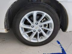 Geely Emgrand UP 1.5L CVT Luxury Edition - ფოტო 6