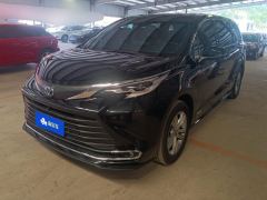 Toyota Sienna Dual-Engine 2.5L Comfort Edition - photo 1