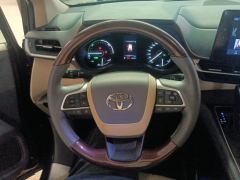 Toyota Sienna Dual-Engine 2.5L Comfort Edition - photo 18