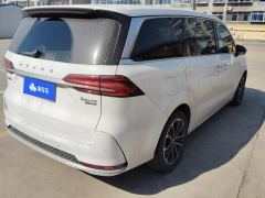 Roewe iMAX8 400TGI Edition - ფოტო 2