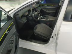 Dongfeng Yixuan MAX 1.5T Version PHEV Edition - ფოტო 14