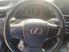 Lexus ES 200 CVT Elite Edition - photo 18